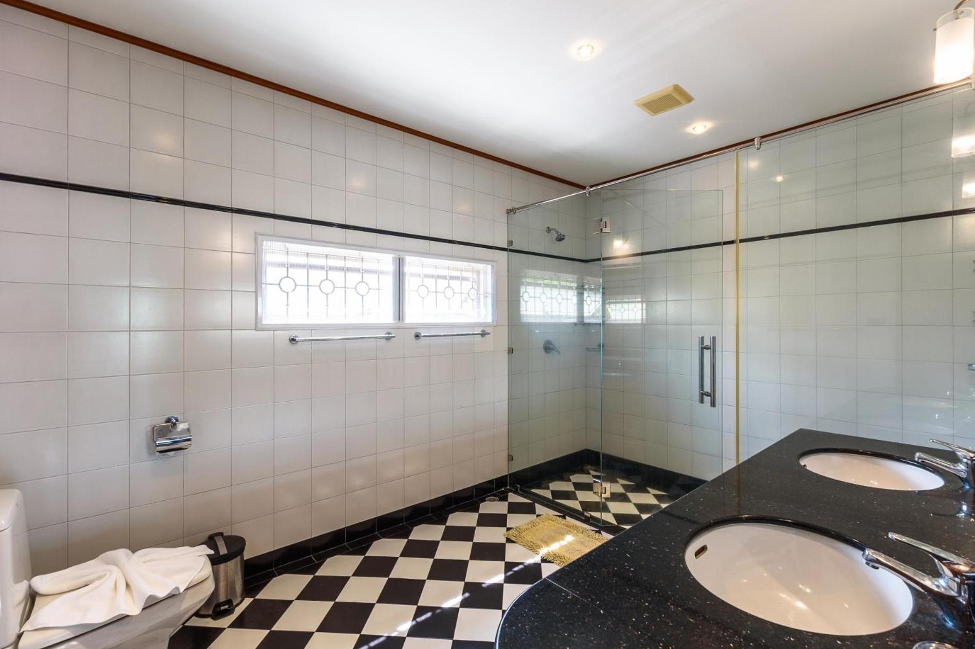 Amber Pool Villa Naiharn Rawai Kültér fotó